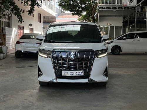 Toyota Alphard Hybrid