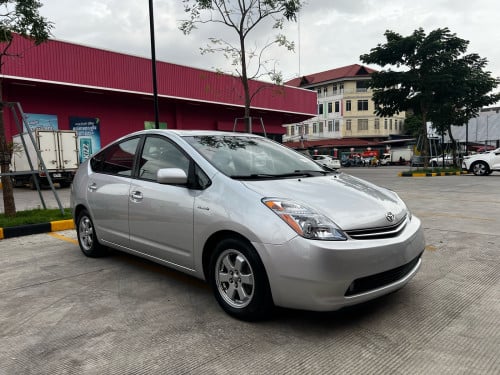 Toyota Prius 08 full