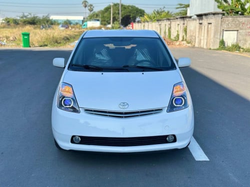 Toyota Prius 2007 Full option ក្នុងលឿង តំលៃចចារបាន