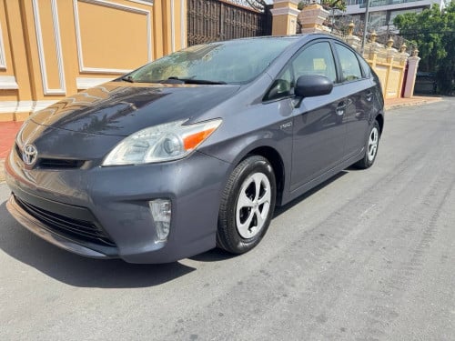 Toyota Prius 2012 ពណ៍ប្រផេះ option3