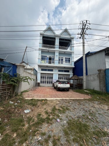 ផ្ទះអាជីវកម្ម លក់