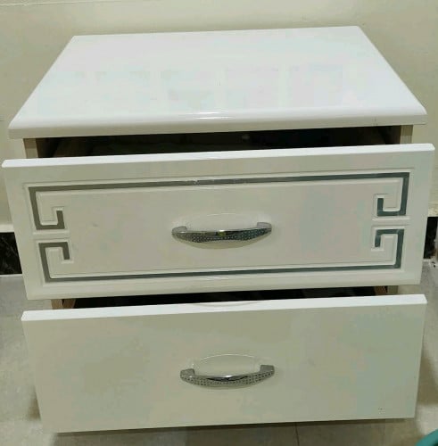 ចង់លក់តុដាក់នៅក្បាលគ្រែ