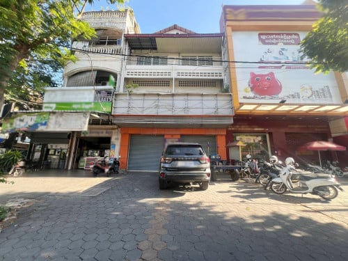 ផ្ទះអាជីវកម្ម 2ល្វែង (E0E1E2) សម្រាប់ជួល លើមហាវិថីម៉ៅសេទុង នៅជិតវិទ្យាស្ថាន