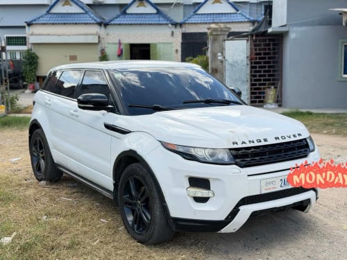 ស្តុកថ្មី 2ថ្ងៃទៀតមើលបានមេៗ ម៉ូយៗ Range Rover Evogue 2012 full option ម៉ាស៊ីន សាំង