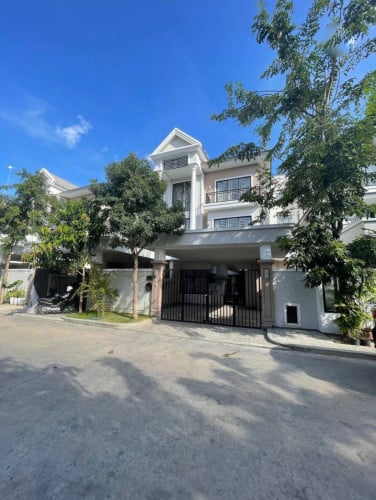 វីឡាភ្លោះA សម្រាប់លក់ | Twin A villa for sale