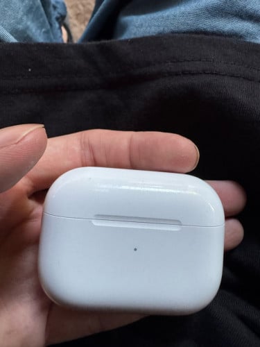 ប្រអប់កាស AirPods Pro 2