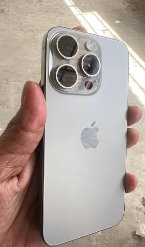 ទូរស័ព្ទនៅស្អាតខ្លាំង.    LL/A. battery 90%