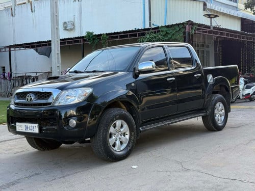 លក់រថយន្ត Hilux Vigo