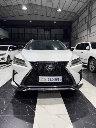 លក់​ RX350 016 Luxury full option ថ្នាំ​សុីនមួយជុំ​ ម្ចាស់ដេីម​ទិញ​ថ្មី​ខ្លាញ់​គោ​ អារ៉ាប់​