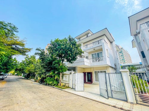 🏡វីឡាភ្លោះ សម្រាប់ជួល !!