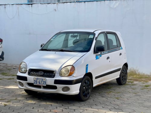 2001 ថ្មីស្អាតម្ចាស់ដើមប្រើ