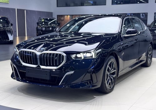 BMW i5 eDrive40L 2025