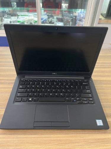 Dell latitude 7290Core i7-8650URam 8GB DDR4 SSD 256GBDisplay 12”HD