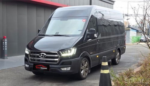 Hyundai Solati 15Seat 2025