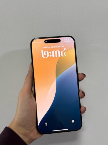 Iphone 15pm 256g Darkblue Battery 83%