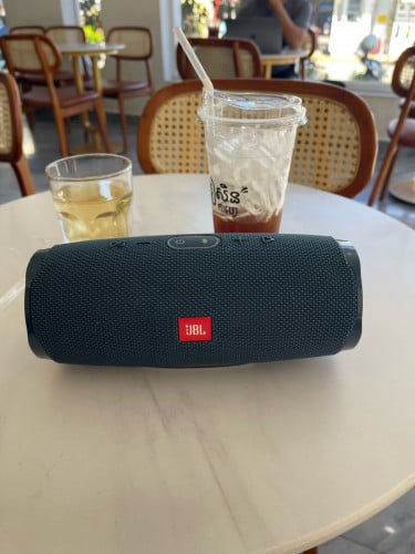 JBL charge4 ធានាថ្មរនិងសំលេង​ តំលៃ60$ ភ្នំពេញ​ CTNលេខនិងតេឡេក្រាម089222158