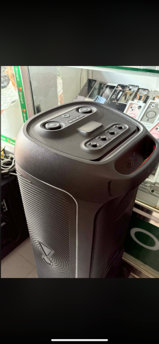 JBL Party Box UItimate 1000 ស្អាត98.99% បងបងណាត្រូវការអាចឆាតមកបាន 835$ Tell 010796731