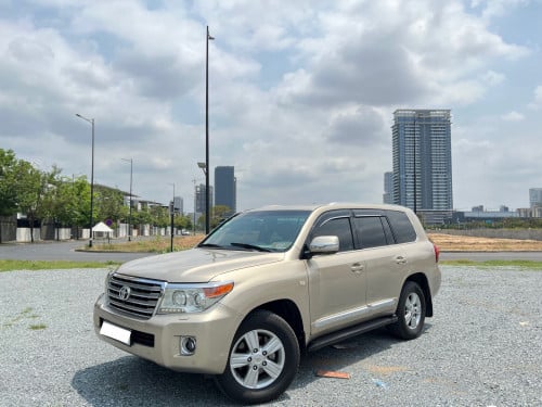 Land Cruiser 2008 ឡើង 2015 តម្លៃ 33800$ ចរចារ option VIP