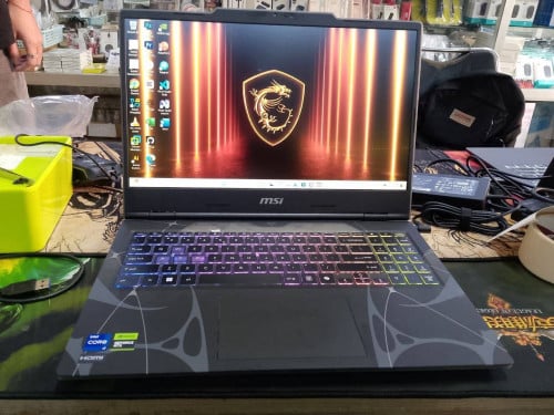 MSI Cyborg I5 B2RW