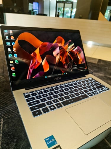 MSI Modern 14 (99% New)