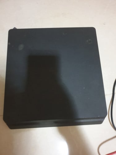PS4 Slim, 500GB - Not JB yet Version 9.