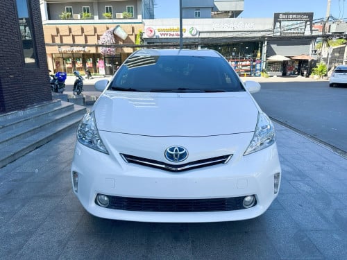Sale Toyota Prius V 2012 option5 ក្រដាស​ពន្ធ​