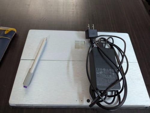 Surface Pro 4( Ram8g/256g)