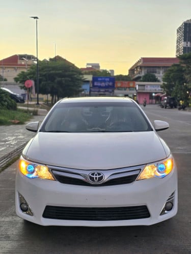 Toyota Camry XLE 2012 Full Option