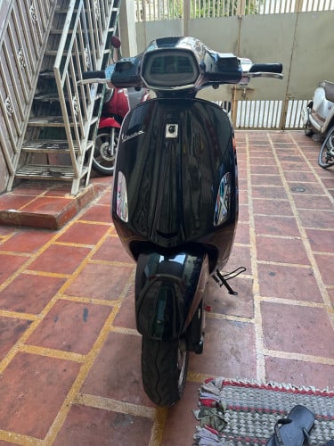 Vespa sprint 155cc 2021 tax sell