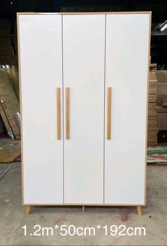 ទូអាវឈើ