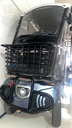 ឡានអាគុយ ចរចាបានបងៗទិញមកអត់សូវបានជិះ