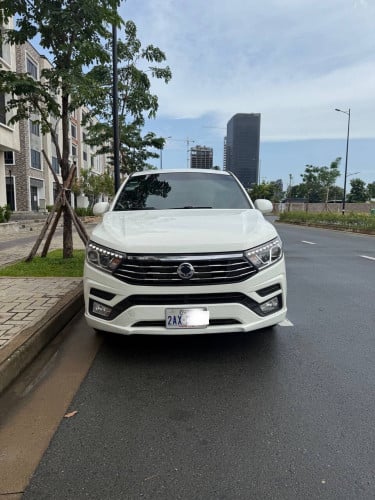 ឡានប្រើផ្ទាល់ខ្លួន