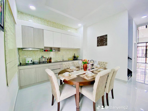 វីឡាកូនកាត់លក់