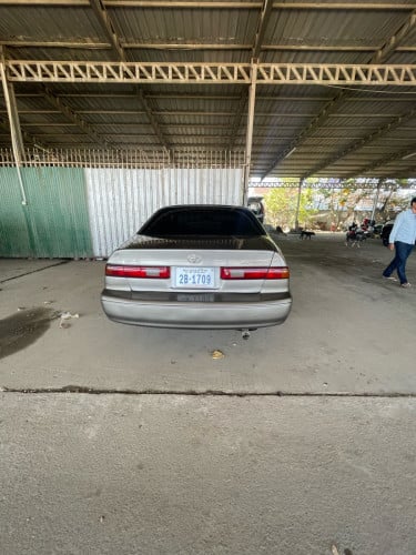 ឡាន​លក់​ប្រញាប់​លុយ​