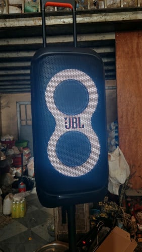 បាស់នៅស្អាត មានប្រអប់​ថែមម៉ៃN6មួយឈុត់ បាស់នៅធានាពីក្រុមហ៊ុនច្រើនខែ