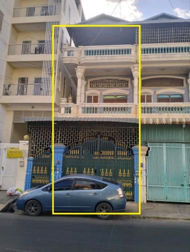 ទួលទំពូងផ្លូវធំ ១០០ម៉ែត្រពីសាលារៀន