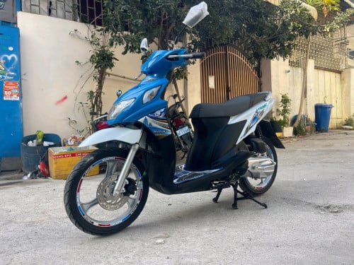 ឡើង 25 ម៉ាស៊ីនស្រួចដូចអំបុក