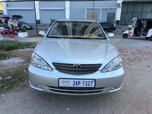 ដាក់សាង 9800$ចរចា 2002 XLE ពោង8