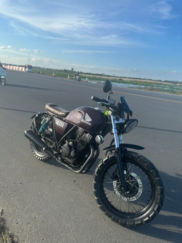 ម៉ូតូcb250មានពន្ធត្រឹមត្រូវ