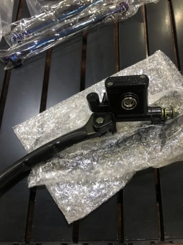 ដៃប្រាំងប៊ូម Dio