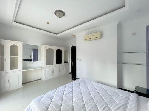 1 Bedroom apartment with swimming pool and gym available for rent in Russian Market Area