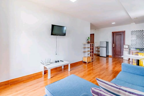 2 bedrooms available on 3rd floor. - elevator - size 60m2. - 650/month. - 6months contract