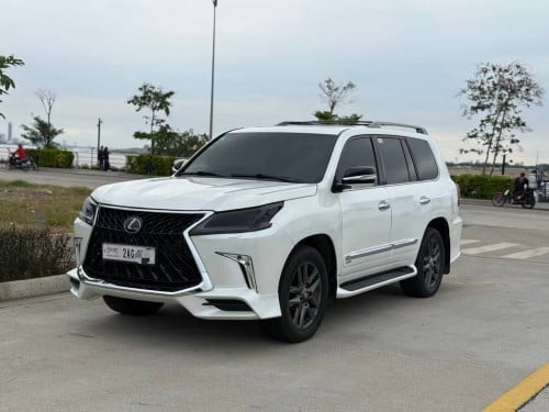 2015 Lexus LX570