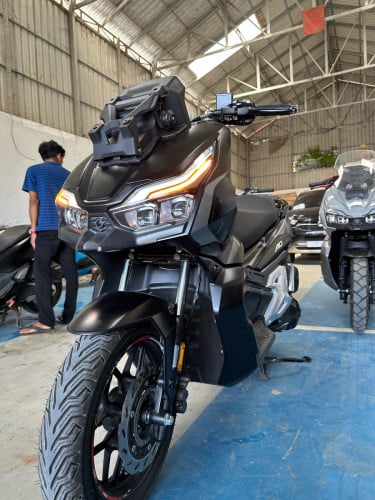 ADV 2025 កំលាំងម៉ាសុីន125Cc ផ្លាក់លេខម្ចាស់ដើម