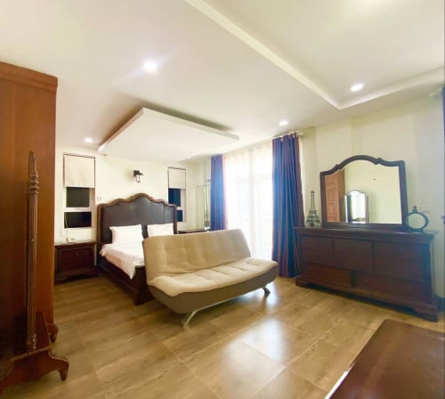 Affordable Spacious with Rustic Design