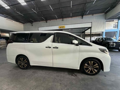 Alphard 2018 full VIP ឆ្វេងសុីន