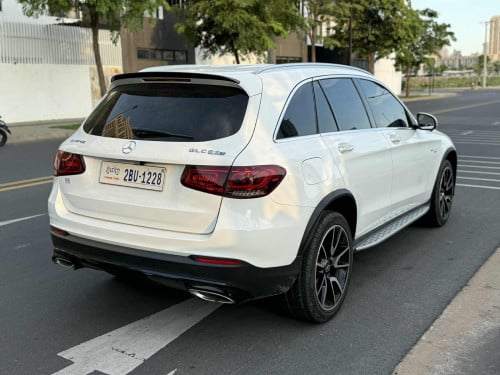 AMG GLC63 2016