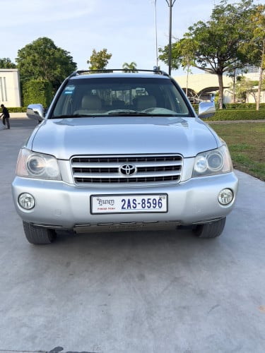 Highlander V6 Limited full option ប៉ុង2 ឆ្នាំ2003 ពណ៍ទឹកប្រាក់