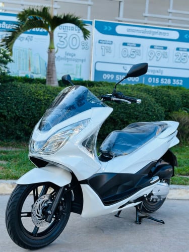 Honda PCX 016 សោស្មាតឃីកម្លាំង125cc ម៉ាសុីនតាន់ហាប់នែនស្ងាត់ជិះស្រួលស្ទុះមិនលាន់មិនហុយមានពន្ធកាត