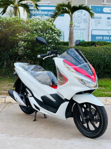 Honda PCX 019 សោស្មាតឃី កម្លាំង150ccម៉ាសុីនតាន់ហាប់នែនស្ងាត់ជិះស្រួលស្ទុះមិនលាន់មិនហុយមានពន្ធកាត